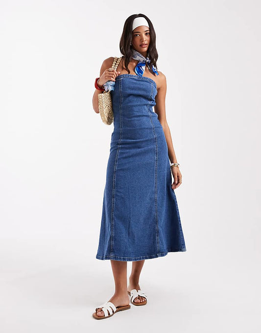 https://images.asos-media.com/products/vero-moda-denim-bandeau-skater-dress-in-medium-blue/208138458-1-mediumbluedenim?$n_750w$&wid=750&fit=constrain