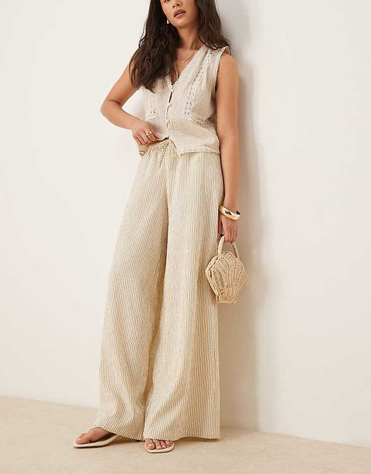 https://images.asos-media.com/products/stradivarius-linen-look-wide-leg-trouser-in-beige-stripe/208268114-1-white?$n_750w$&wid=750&fit=constrain