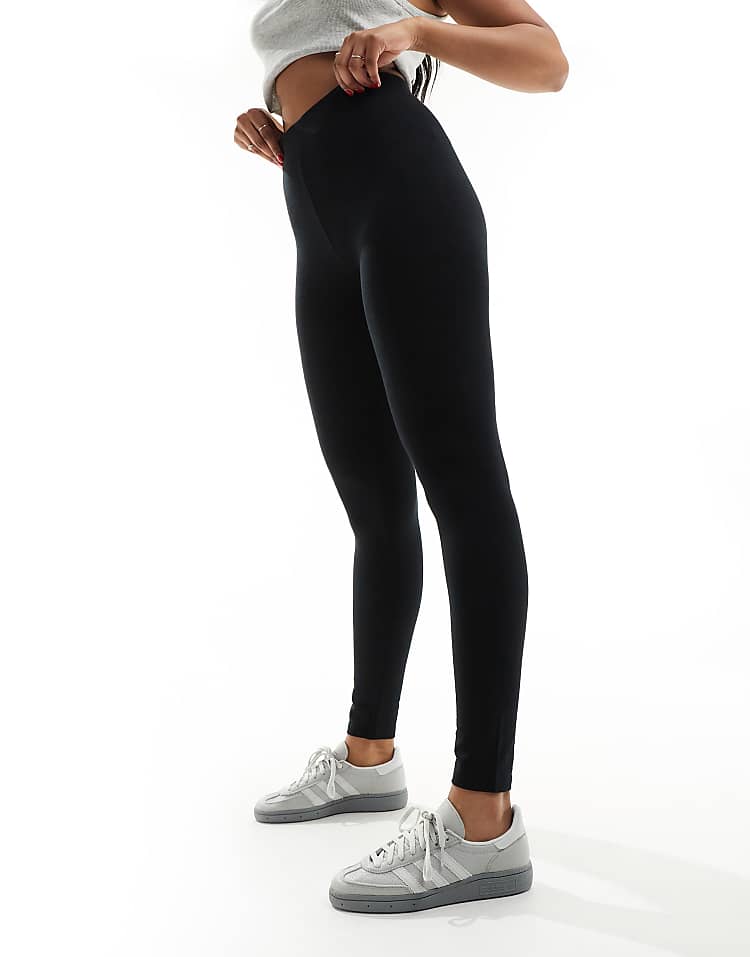 https://images.asos-media.com/products/asos-design-cotton-legging-in-black/206124913-1-black?$n_750w$&wid=750&fit=constrain