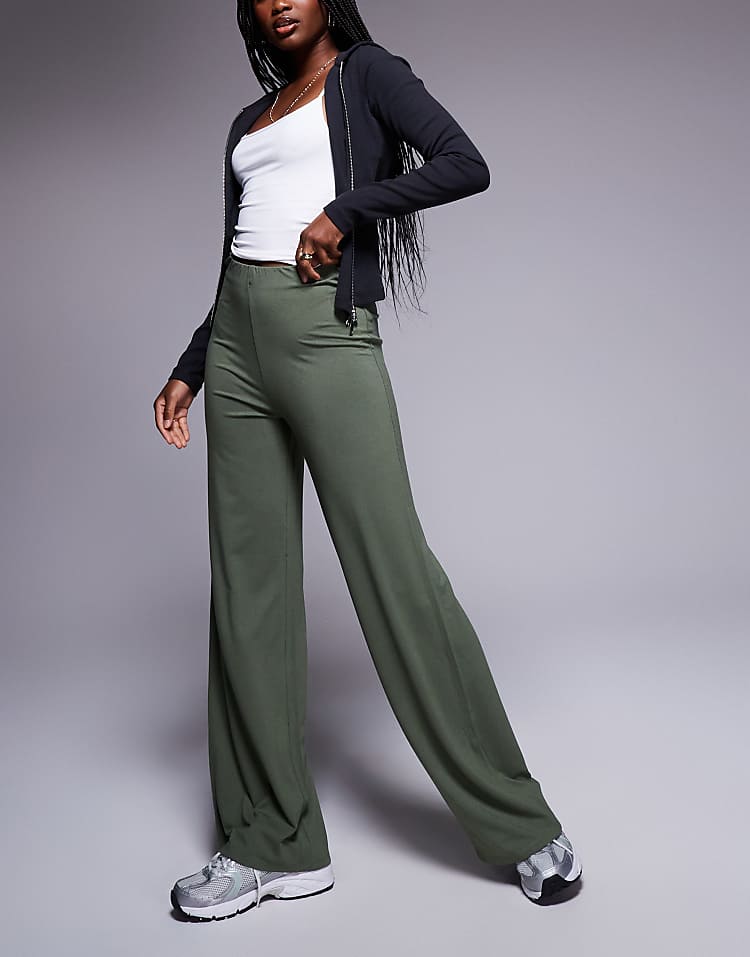 https://images.asos-media.com/products/asos-design-basic-wide-leg-jersey-trouser-in-khaki/206837183-1-khaki?$n_750w$&wid=750&fit=constrain