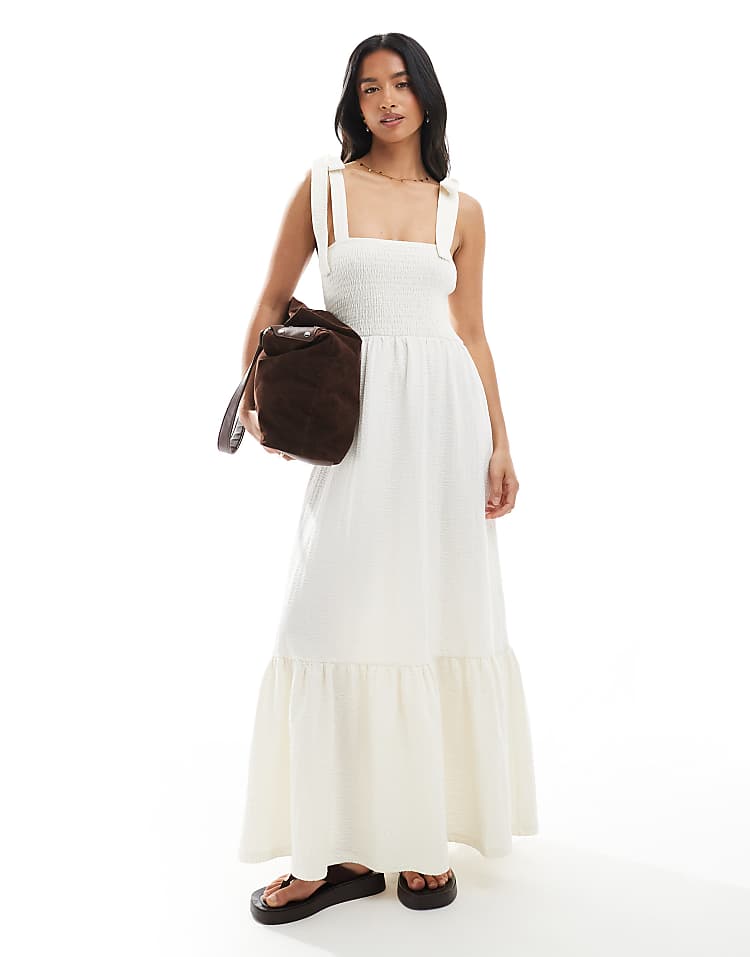 https://images.asos-media.com/products/miss-selfridge-petite-seersucker-tie-shoulder-tiered-maxi-dress-in-vanilla/207764332-1-vanilla?$n_750w$&wid=750&fit=constrain
