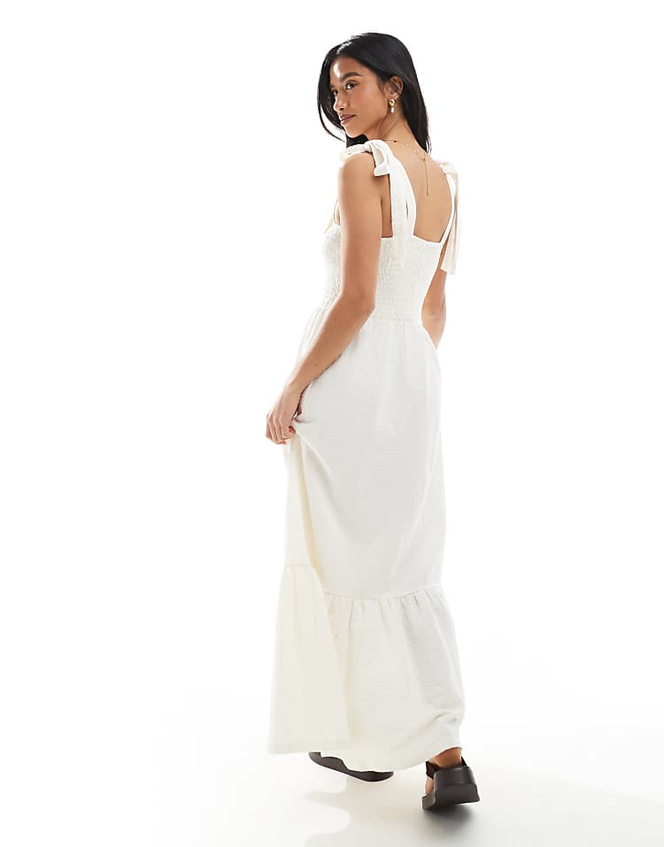 https://images.asos-media.com/products/miss-selfridge-petite-seersucker-tie-shoulder-tiered-maxi-dress-in-vanilla/207764332-4?$n_750w$&wid=750&fit=constrain