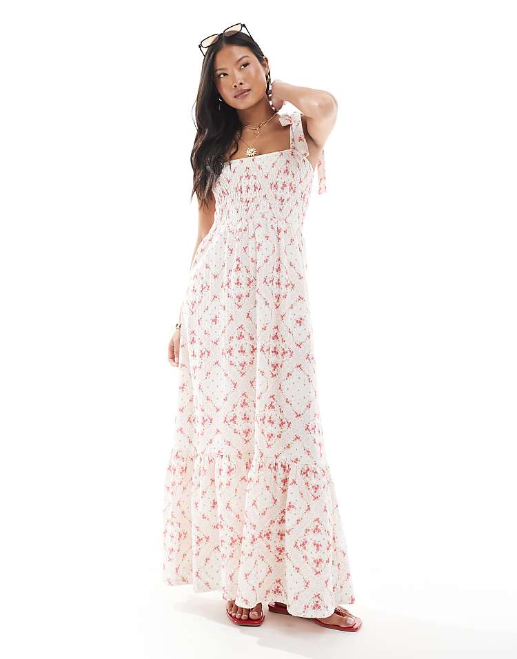 https://images.asos-media.com/products/miss-selfridge-petite-seersucker-tie-shoulder-tiered-maxi-dress-in-scarf-print/207764372-1-scarfprint?$n_750w$&wid=750&fit=constrain