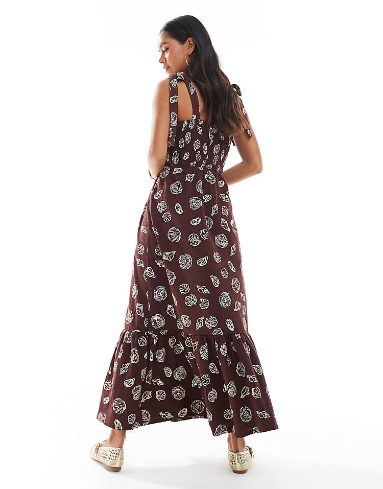 https://images.asos-media.com/products/miss-selfridge-seersucker-tie-shoulder-tiered-maxi-dress-in-shell-print/207764382-4?$n_750w$&wid=750&fit=constrain