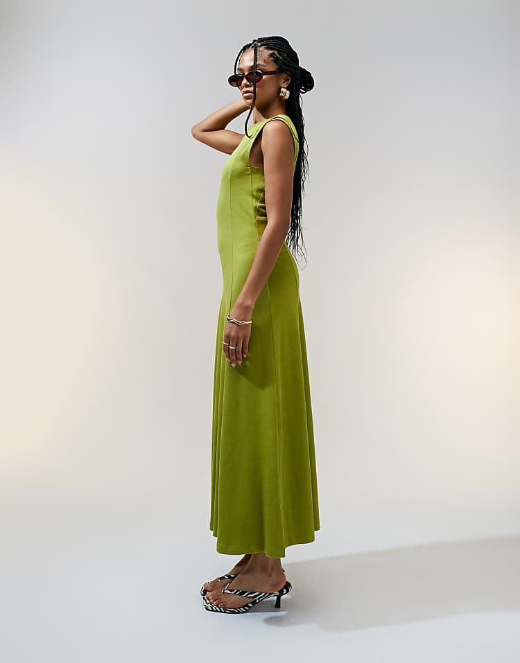https://images.asos-media.com/products/asos-design-cotton-sleeveless-midi-sundress-in-khaki/207964168-1-khaki?$n_750w$&wid=750&fit=constrain