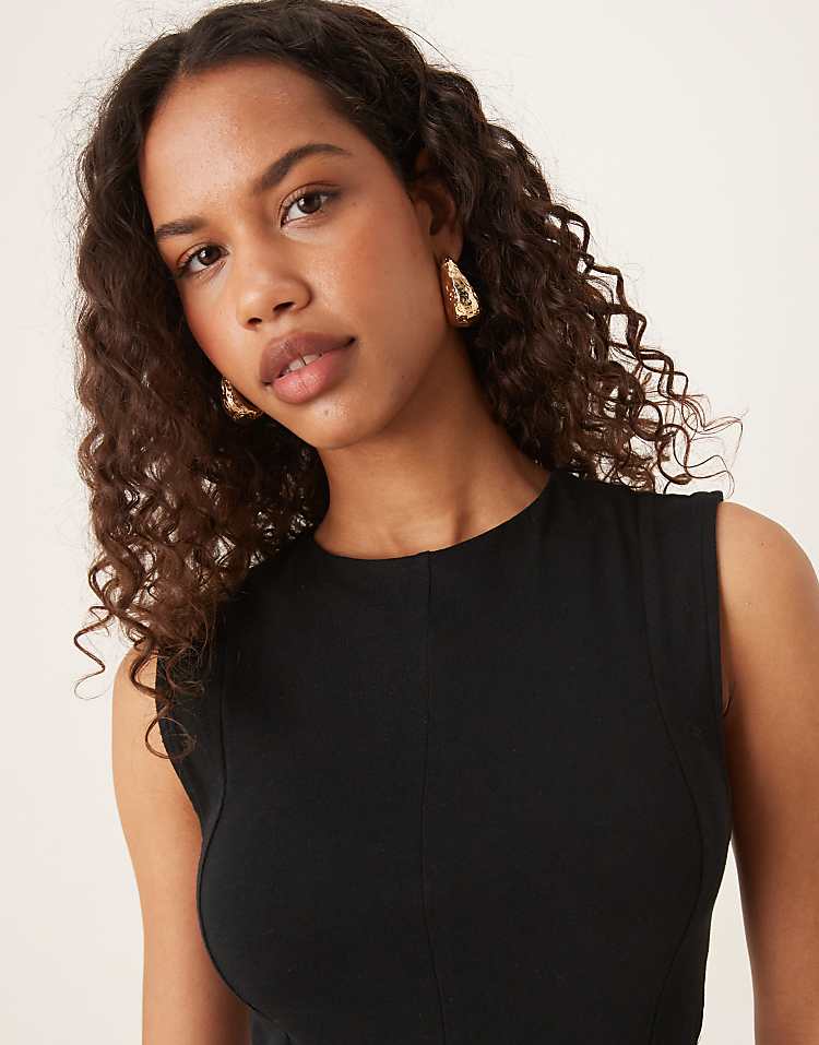 https://images.asos-media.com/products/asos-design-cotton-sleeveless-midi-sundress-in-black/207964178-2?$n_750w$&wid=750&fit=constrain