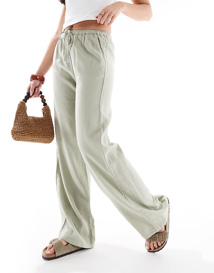 https://images.asos-media.com/products/pullbear-high-waisted-linen-look-trousers-in-sage-green/208150001-2?$n_750w$&wid=750&fit=constrain