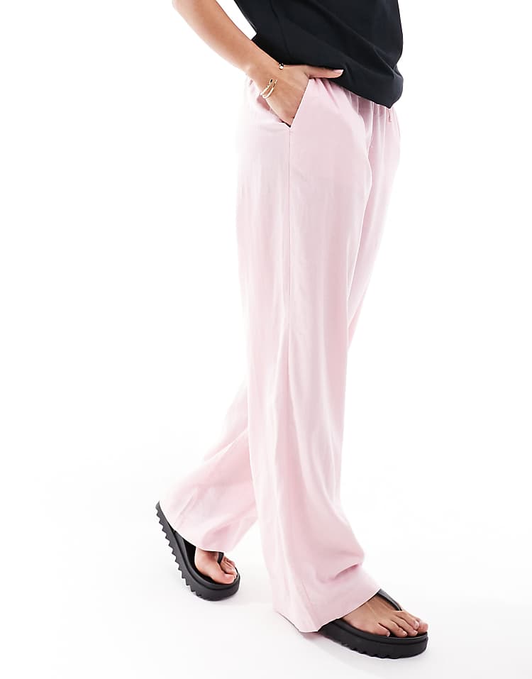 https://images.asos-media.com/products/bershka-tie-waist-wide-leg-linen-trousers-in-pink/208300217-3?$n_750w$&wid=750&fit=constrain