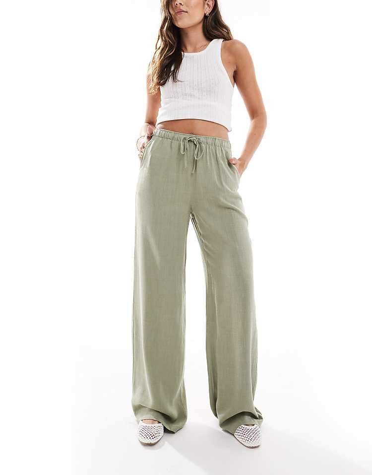 https://images.asos-media.com/products/stradivarius-linen-look-pull-on-trouser-in-khaki/208361860-1-khaki?$n_750w$&wid=750&fit=constrain