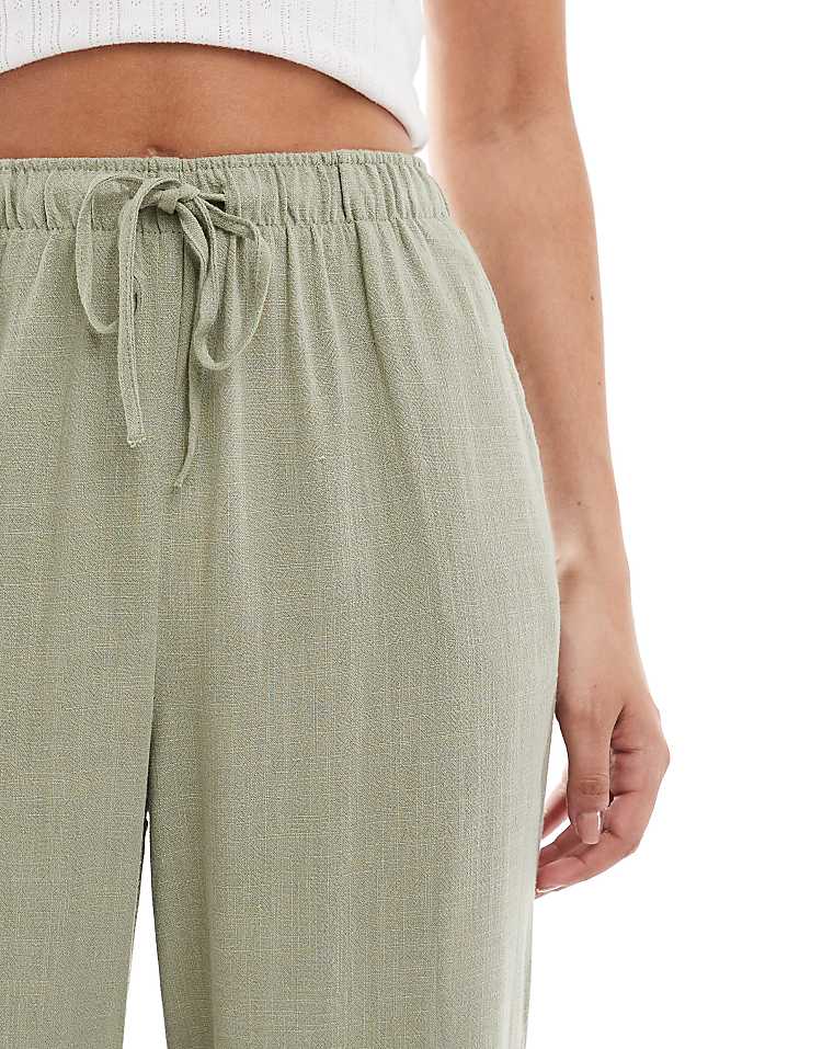 https://images.asos-media.com/products/stradivarius-linen-look-pull-on-trouser-in-khaki/208361860-2?$n_750w$&wid=750&fit=constrain