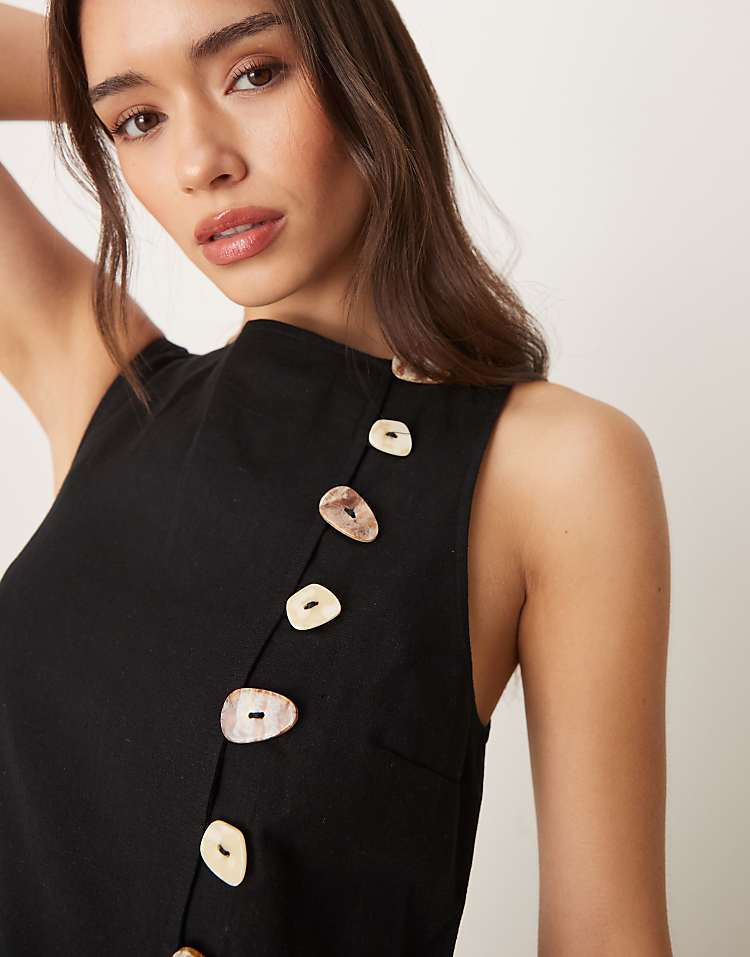 https://images.asos-media.com/products/asos-design-linen-look-waistcoat-maxi-dress-with-poplin-skirt-in-black/208591087-4?$n_750w$&wid=750&fit=constrain